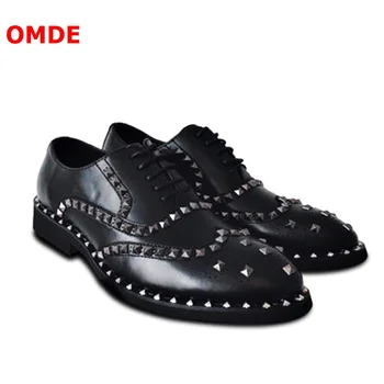 OMDE Koreja Stil Modni Črno Oxford Čevlji Za Moške Carving Brogue Usnjeni Čevlji Moški Kovice Obleko Čevlje Čipke-up Poročni Čevlji
