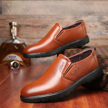 Elegantno zdrsne na formalno usnjeni čevlji moški italijanski poročno obleko, moško obutev luksuzne blagovne znamke podjetja delo oxford čevlji za moške