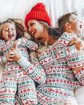 Božič Družinski Ujemanja Obleke Pižamo Nastavite Odraslih Moških, Žensk, Otrok Sleepwear More Jelena Tiskanja Plaids Družinski Božič Oblačila