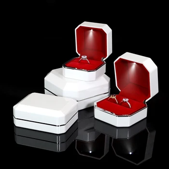 Luksuzni Lak Konča Poročni Prstan Uhani Polje z Rdečo Notranje Plastike, Ogrlico, Obesek, LED Luč Nakit Primeru