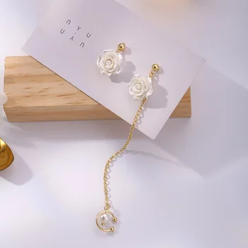 Asimetrične Uho Hlačnice Dolge Verige Tassel White Rose Cvet Spusti Uhani Za Ženske Koreja Ustvarjalne Posnetek na Nakit, Ženski Earcuff