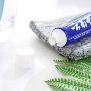 Yunnan Kitajski zeliščni medicini zobno pasto za odstranjevanje zobne madeže, odstranjevanje rumena in zmanjšanje halitosis 110 g