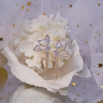 Korejski novo modno oblikovanje nakita lepe baker vdelan cirkonij elegantno žensko metulj kristalno tassel ženski uhani
