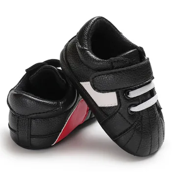 Nov prihod Moda Rdeče srce Baby Čevlji Baby Fantje dekleta Gume, ki je edini PU Usnje, usnjeni čevlji Jaslice, Anti-slip Prvi Pohodniki Zavezat čevlji